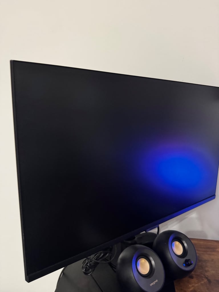 Samsung Gaming Monitor - 27 inch UHD (Negotiable)