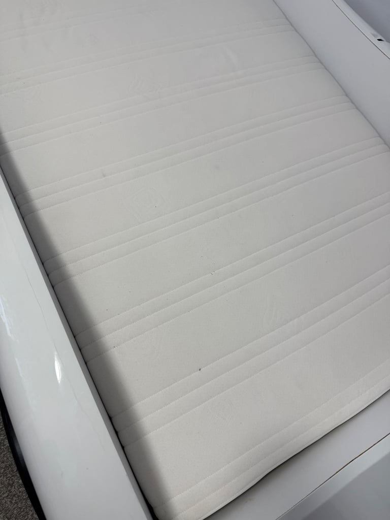 Car single bed with like new mattress