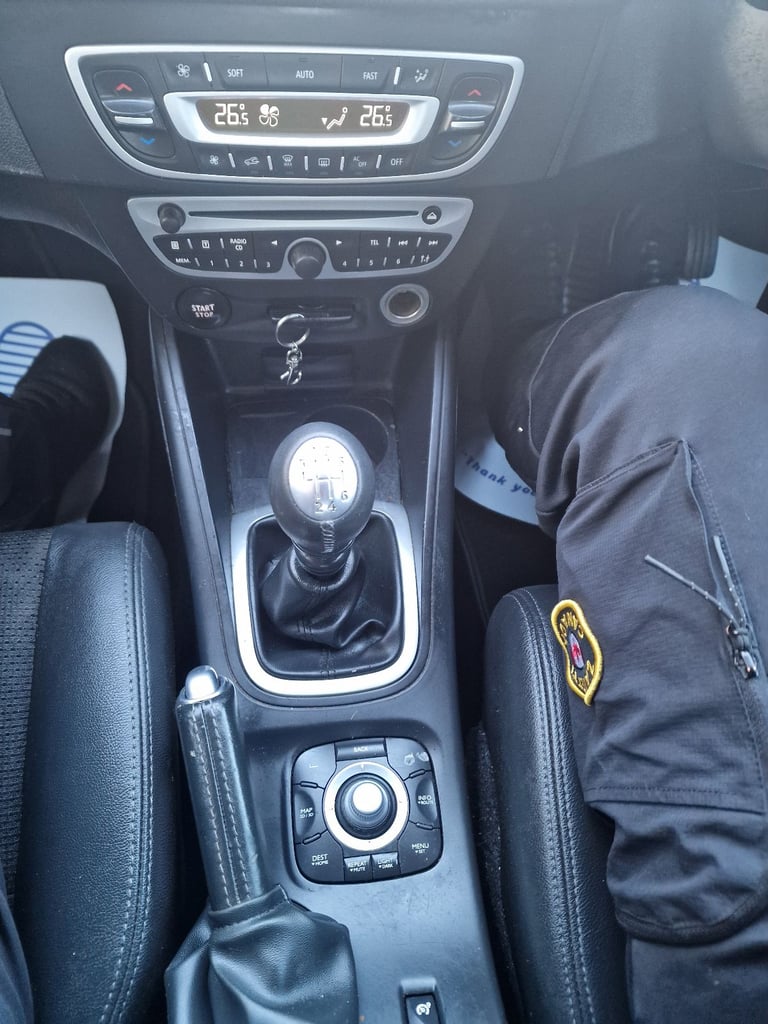 Renault, MEGANE, Estate, 2010, Manual, 1870 (cc), 5 doors