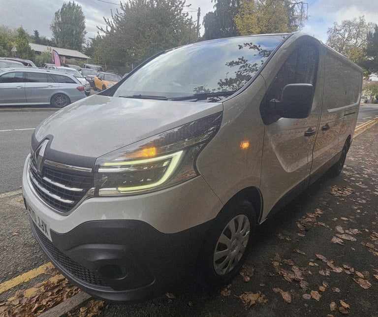 RENAULT TRAFIC 2.0 LL30 ENERGY dCi 120 Business+ MY19 2021