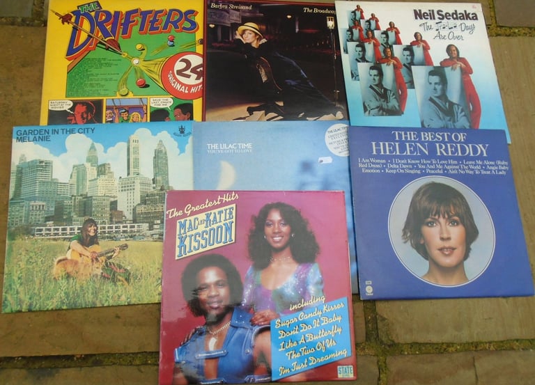 image for JOBLOT OF VINYL ALBUMS: LOT G: 20 ALBUMS FOR £20.00