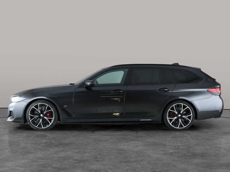 2023 BMW 5 Series 520d MHT M Sport 5dr Step Auto [Pro Pack] - CARPLAY - AUTO PARK - LED Estate Hy...