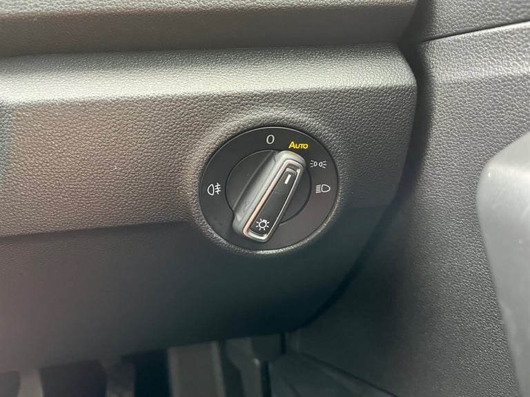 2018 Volkswagen T-Roc SE TSI Hatchback Petrol Manual