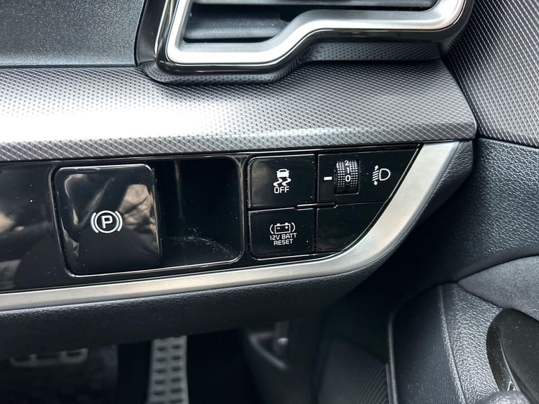 2025 Kia Sportage 1.6 h T-GDi GT-Line SUV 5dr Petrol Hybrid Auto Euro 6 (s/s) (207 bhp) SUV PETRO...