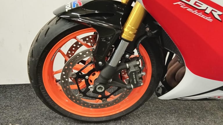 HONDA CBR1000RR REPOSOL ** FANTASTIC CONDITION - VERY LOW MILEAGE **