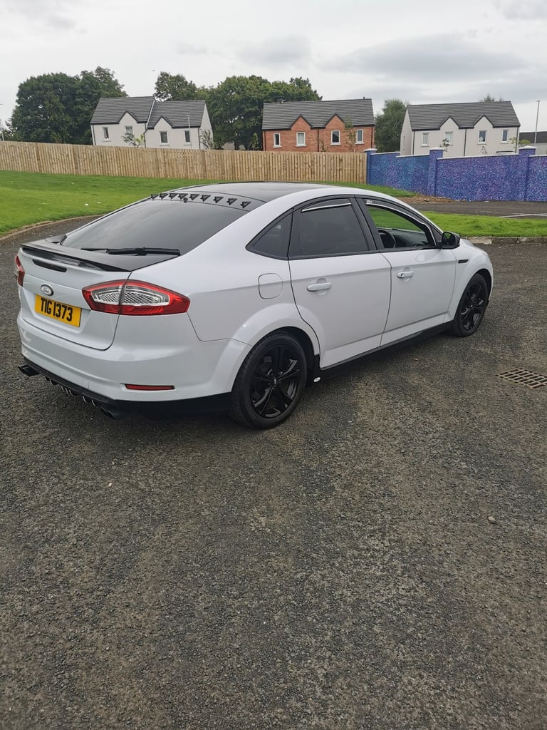Ford, MONDEO, Hatchback, 2013, Manual, 1997 (cc), 5 doors