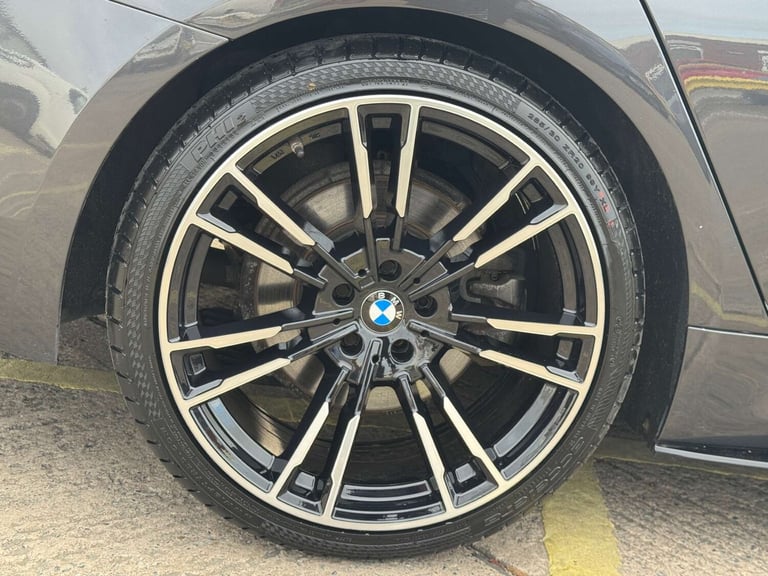 2018 BMW 5 Series 520d xDrive M Sport 5dr Auto ESTATE DIESEL Automatic