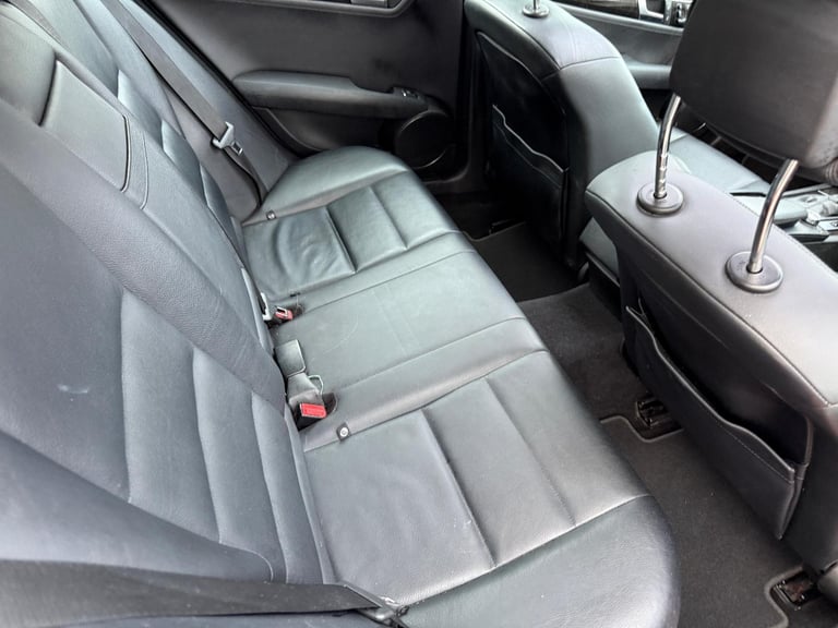 Mercedes-Benz C350 3.0 v6 DIESEL / AUTO / FULL LEATHER 