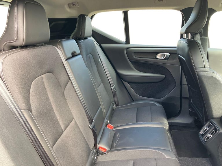 2019 Volvo XC40 1.5 T3 Momentum Pro 5dr Estate PETROL Manual