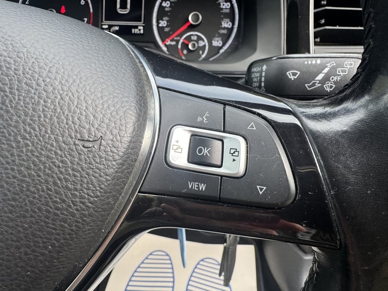 VOLKSWAGEN POLO 1.0 SE 2018
