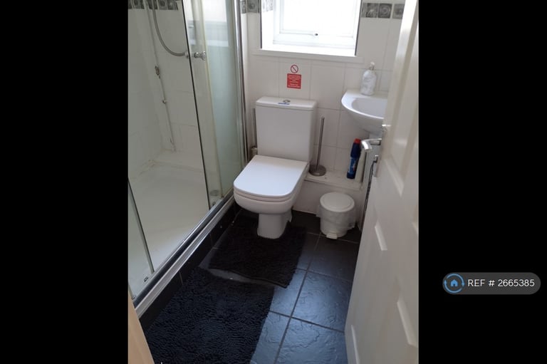 5 bedroom house in Rhyddings Terrace, Brynmill, Swansea, SA2 (5 bed) (#2665385)