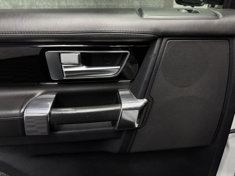 2015 Land Rover Discovery 4 3.0 SD V6 HSE Luxury Auto 4WD Euro 5 (s/s) 5dr ESTATE Diesel Automatic