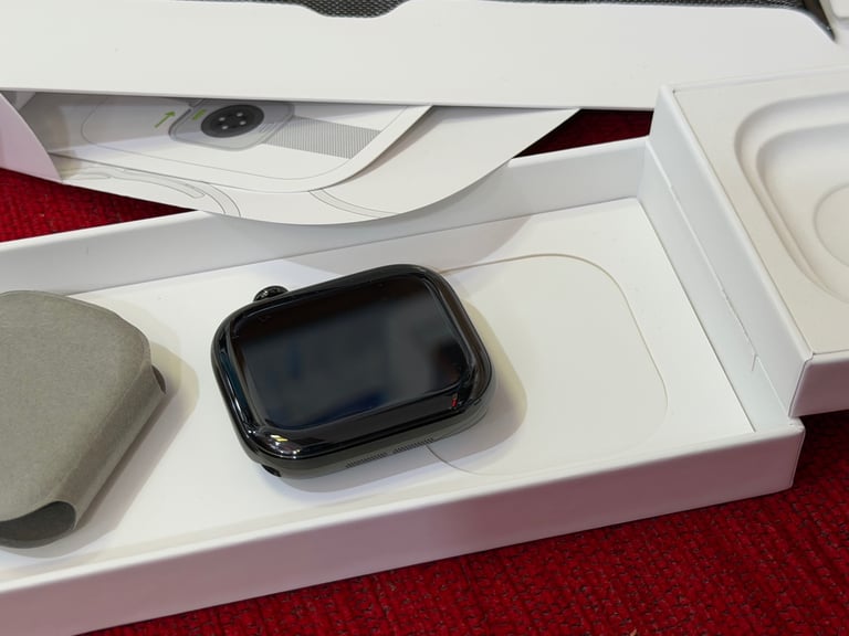 Apple Watch series 10 46MM slate Titanium with Milanese loop strap with Apple warranty 