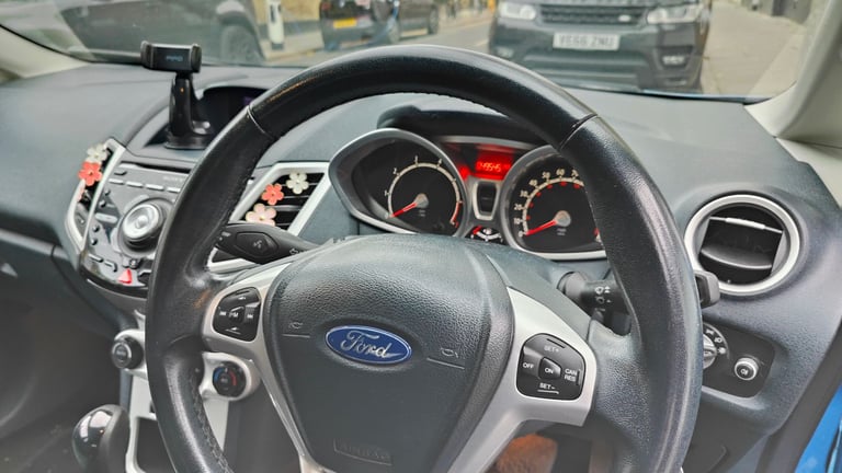 Ford FIESTA Automatic Titanium 2012, 1.4cc, 5 dr
