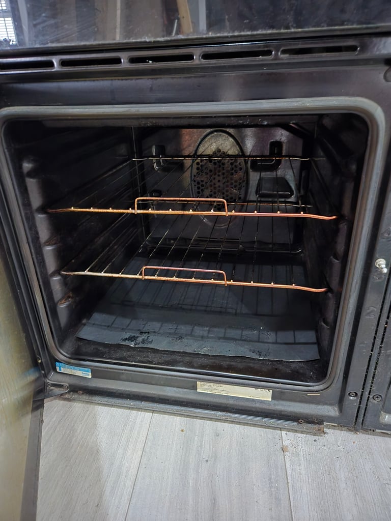 Free range oven - collection only
