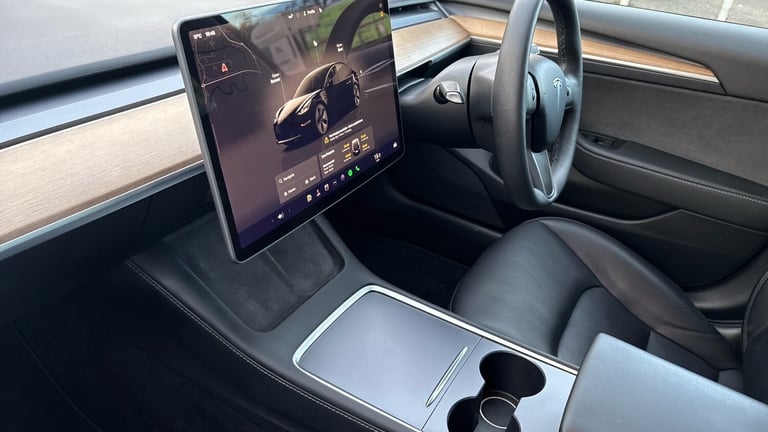 2022 Tesla Model 3 Long Range AWD 4dr Auto Electric Saloon Saloon Electric Automatic