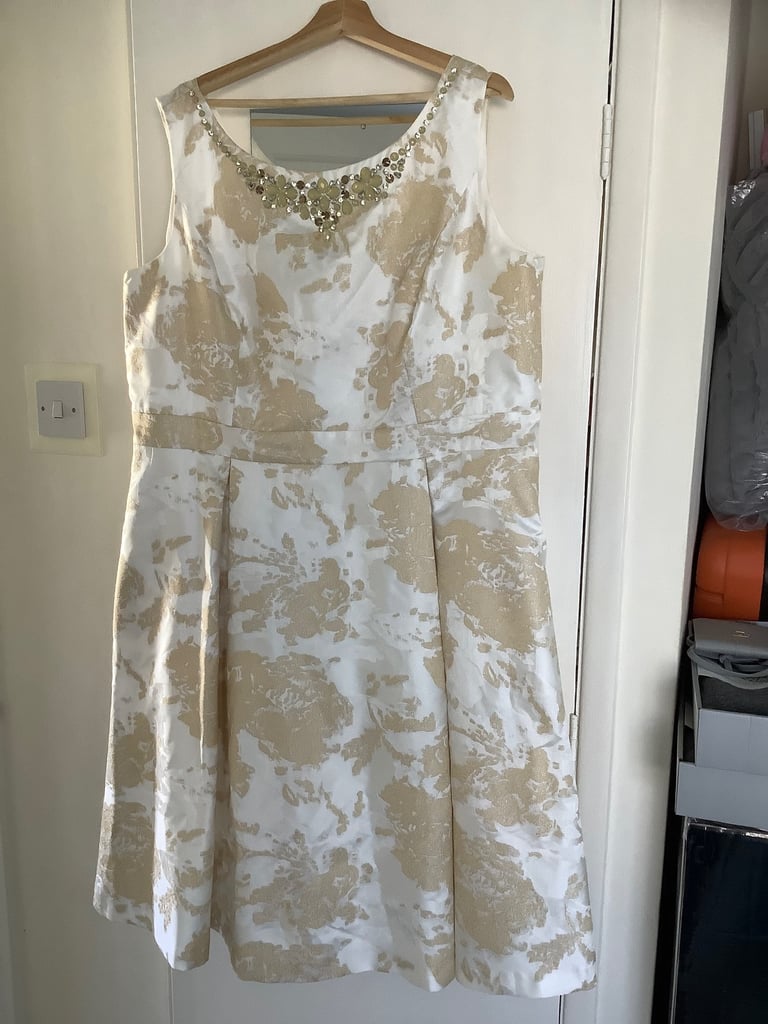 image for Wedding / Party Dress