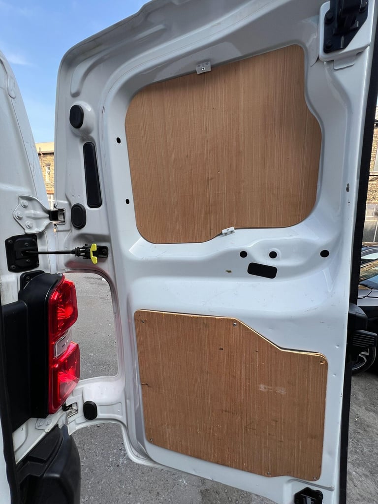 2020 Peugeot Expert 1400 2.0 BlueHDi 120 Professional Van PANEL VAN DIESEL Manual