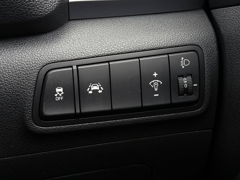 2016 Hyundai TUCSON 1.7 CRDi Blue Drive SE Nav 5dr 2WD ESTATE DIESEL Manual