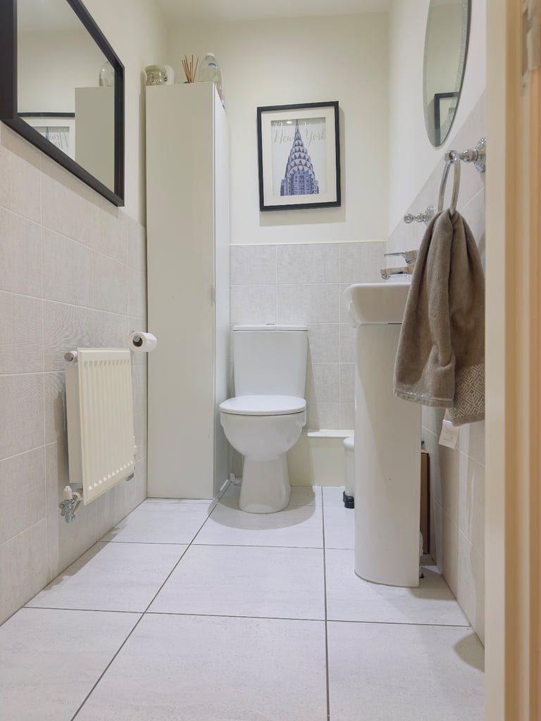 En-suite Room And Single Room 