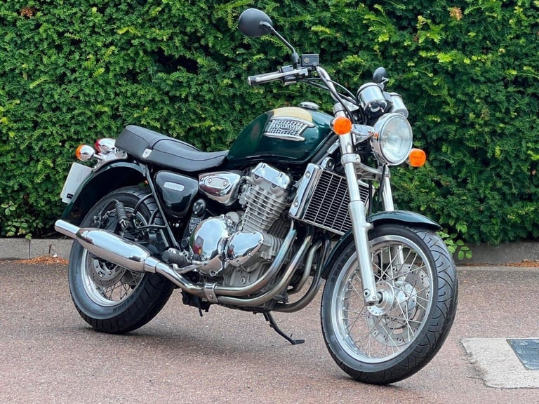 TRIUMPH THUNDERBIRD 900 - 1997 P - CLEAN MODERN CLASSIC