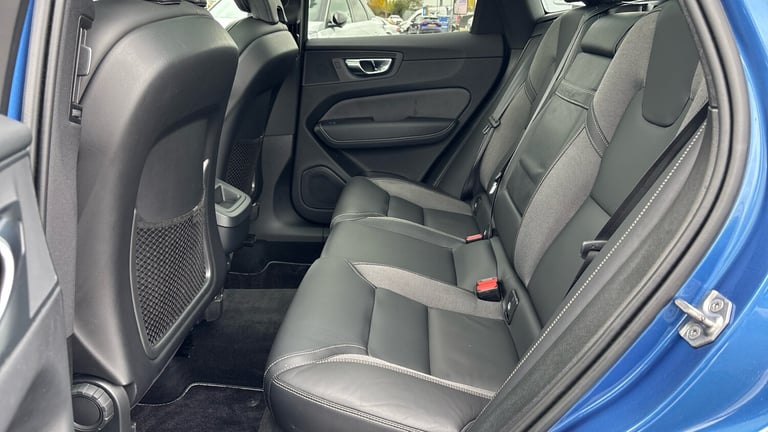 2021 Volvo XC60 2.0 B4D R DESIGN 5dr Geartronic Diesel Estate Estate Diesel Automatic