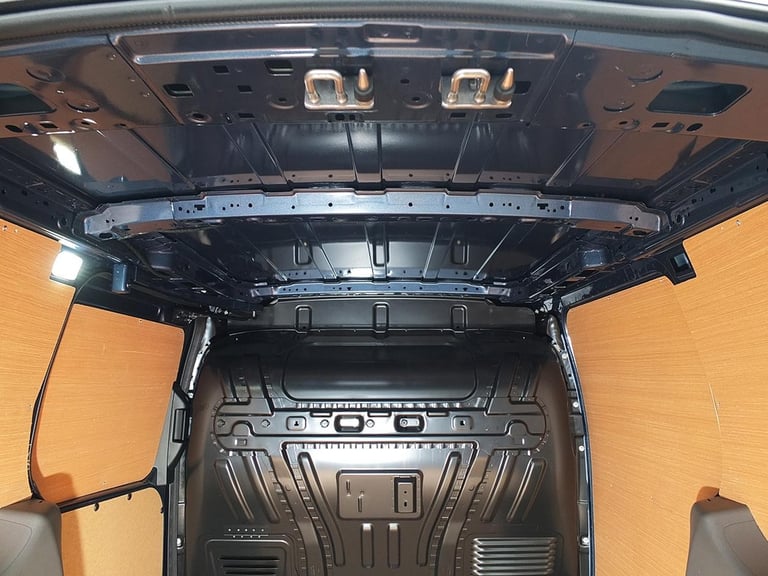 Ford Transit Connect 240 1.5 EcoBlue 100PS 'Limited' L1 Euro 6 Small Panel Van