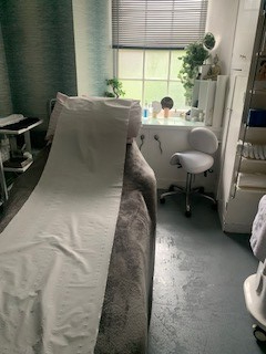 image for Beauty Room To Let