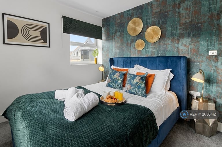 2 bedroom flat in Powderham Terrace, Teignmouth, TQ14 (2 bed) (#2636412)