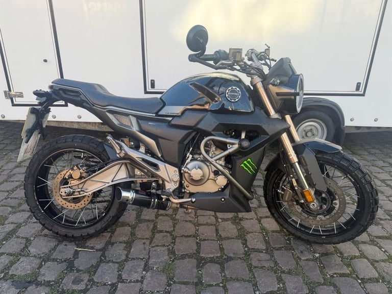 image for Zontes ZT125-G1 125 Naked Euro 5
