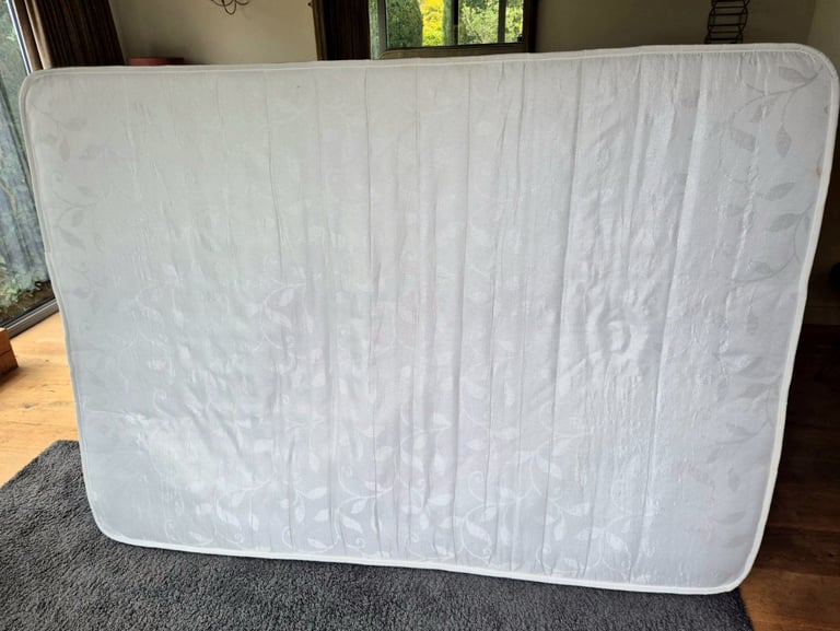 image for BRISTOL DELIVERY INCLUDED VGC clean standard double mattress 
