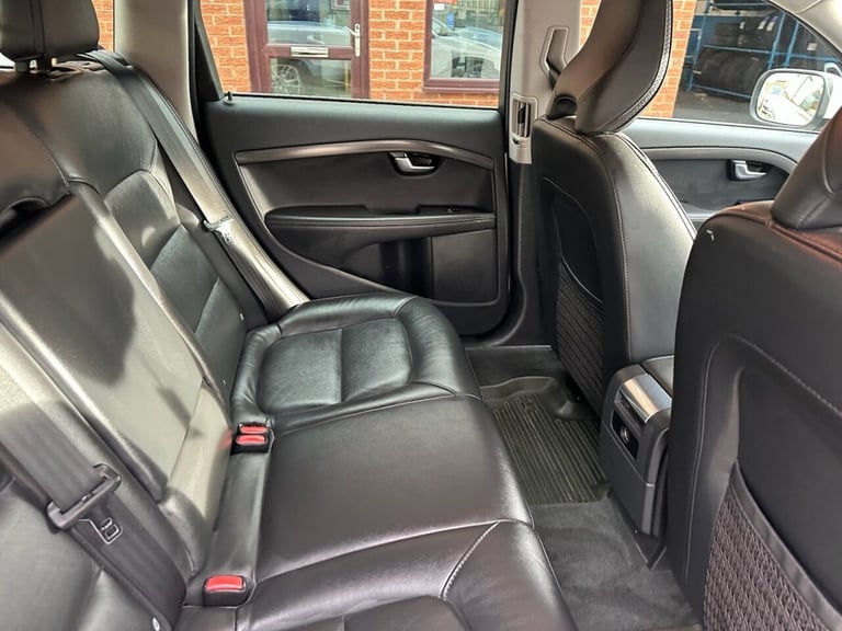 2014 Volvo XC70 D5 [215] SE Lux 5dr AWD Geartronic ESTATE DIESEL Automatic