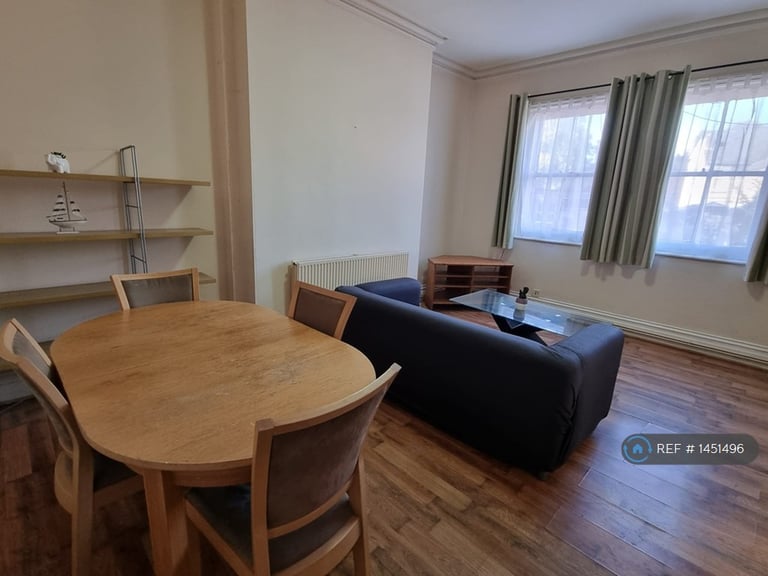 1 bedroom flat in Mansfield Road, Nottingham, NG5 (1 bed) (#1451496)