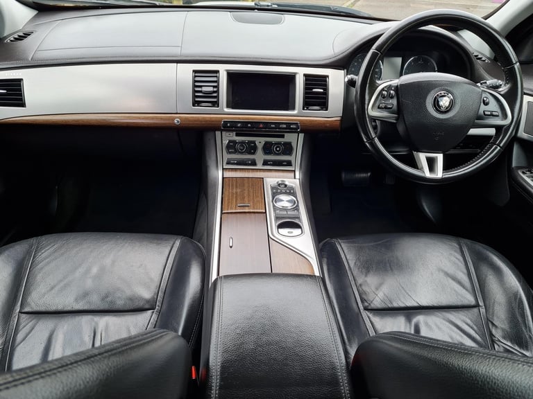 The Ultimate Diesel Automatic 2013 Jaguar XF Luxury Black Leather Interior Stunning Car
