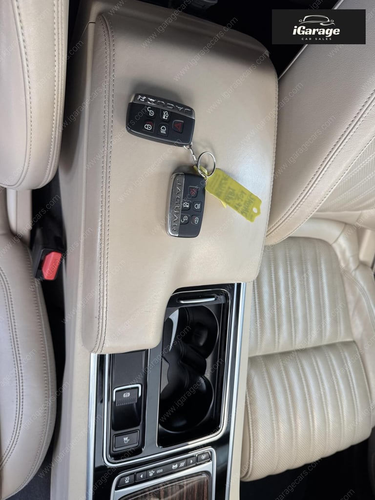 2016 Jaguar XF 2.0d Portfolio Saloon 4dr Diesel Auto Euro 6 (s/s) (180 ps) Saloon Diesel Automatic