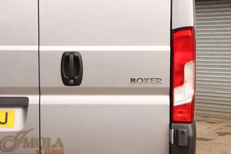 2020 Peugeot Boxer 2.2 BlueHDi 335 Professional L3 H2 Euro 6 (s/s) 5dr PANEL VAN Diesel Manual