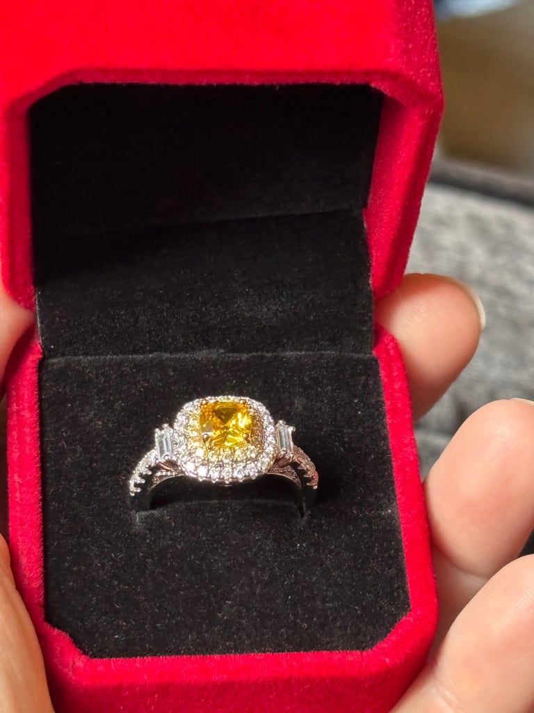 Sterling Silver Champagne & Clear Zircon Ring 