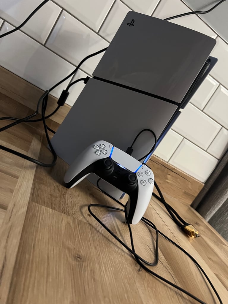 PlayStation 5 ps5 slim digital 