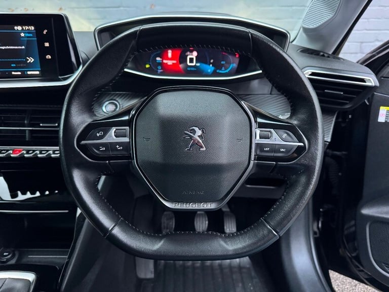 Peugeot 208 PURETECH ALLURE S/S