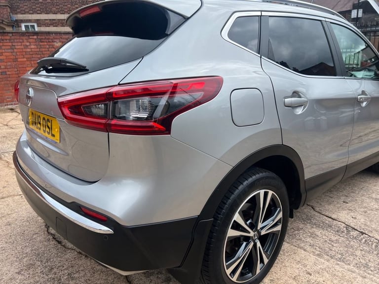 2019 Nissan Qashqai 1.3 DiG-T N-Connecta 5dr HATCHBACK PETROL Manual