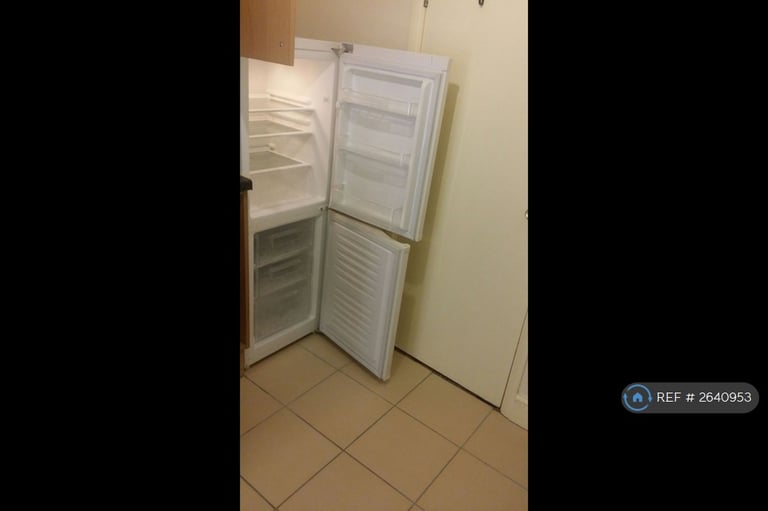 Studio flat in Mitcham Road, Croydon, CR0 (#2640953)