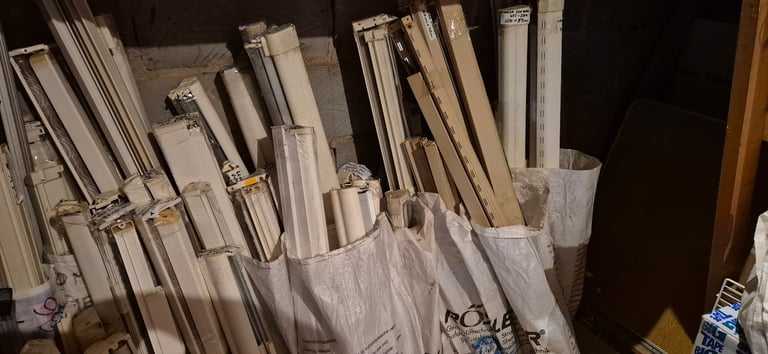 Various sizes window blinds with flynets for camper, caravan, motorhome, boat ect....