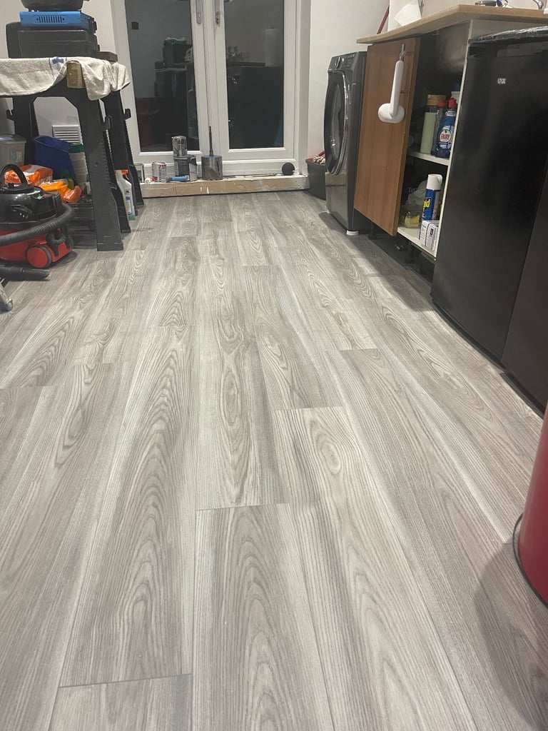 Carpet fitter & general time served floor layer