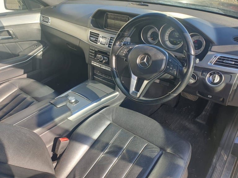 Mercedes-Benz, E CLASS, Saloon, 2013, Semi-Auto, 2143 (cc), 4 doors