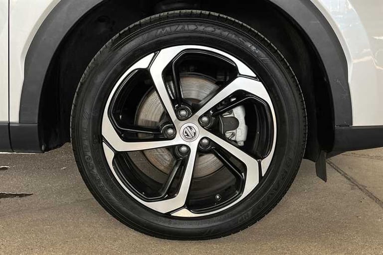 2023 MG MG HS 1.5 T-GDI PHEV SE 5dr Auto ESTATE PETROL/ELECTRIC Automatic