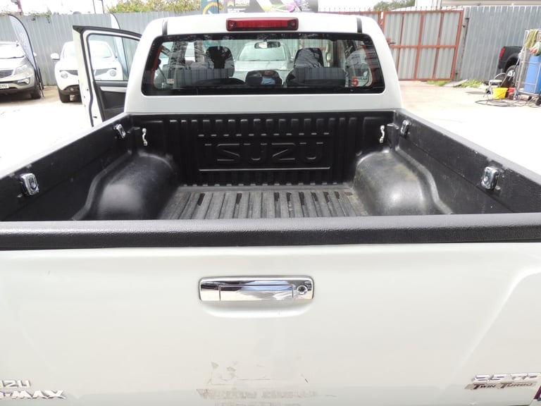 2014 Isuzu D-Max 2.5TD Yukon Double Cab 4x4 PICK UP Diesel Manual