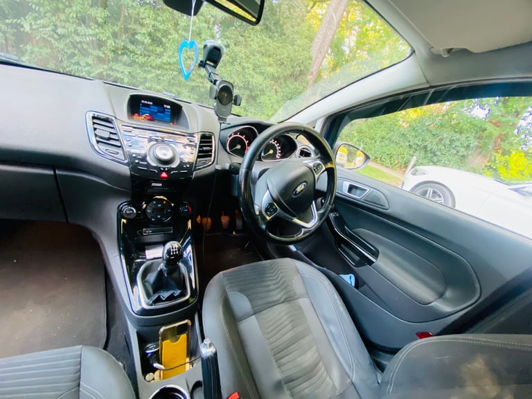 Ford, FIESTA, Hatchback, 2015, Manual, 998 (cc), 5 doors