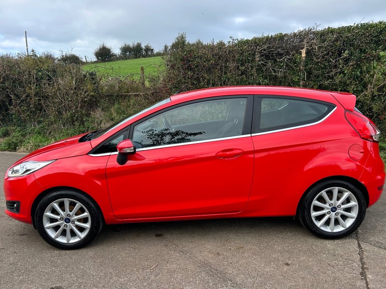 Ford, FIESTA, Hatchback, 2015, Manual, 1498 (cc), 3 doors