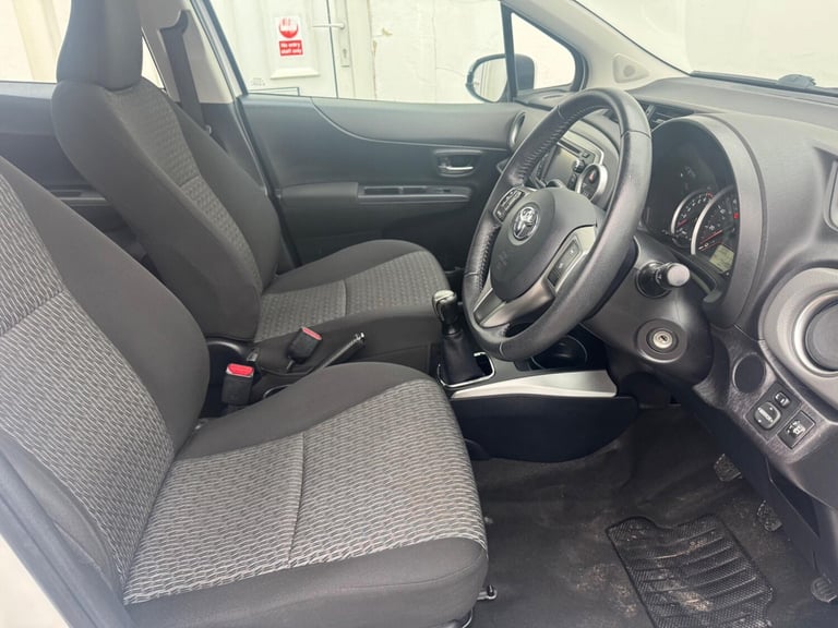 2014 Toyota Yaris 1.0 VVT-i Icon Plus Euro 5 5dr HATCHBACK Petrol Manual