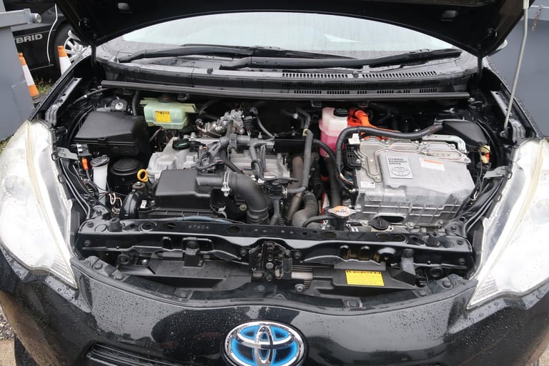 Toyota Aqua/Aygo/Yaris/Fit/Jazz Hybrid 1.5 Auto 5 Seater 5 dr Hatchback ULEZ Q20